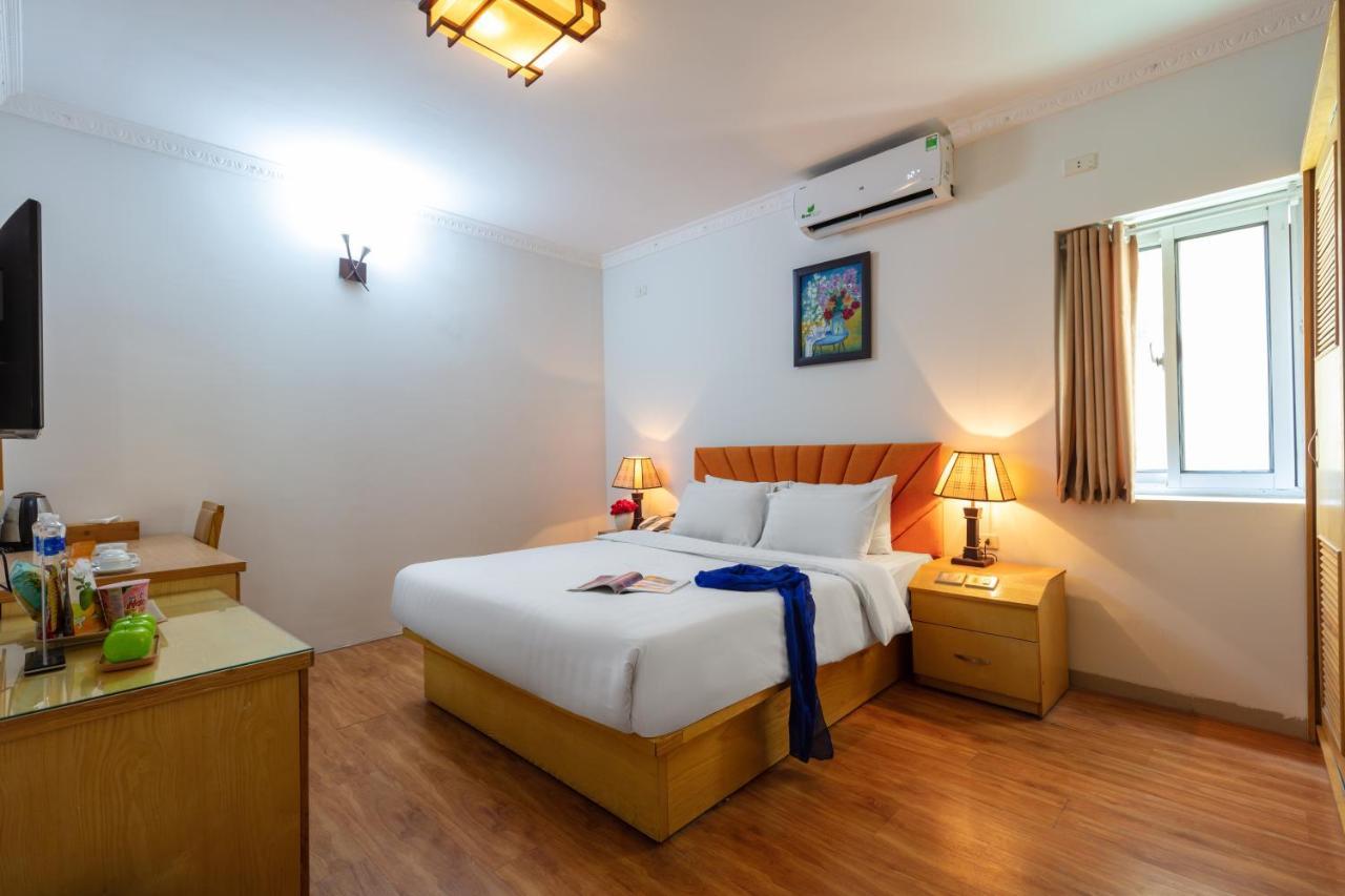 Blau Hotel Hanoi Bagian luar foto