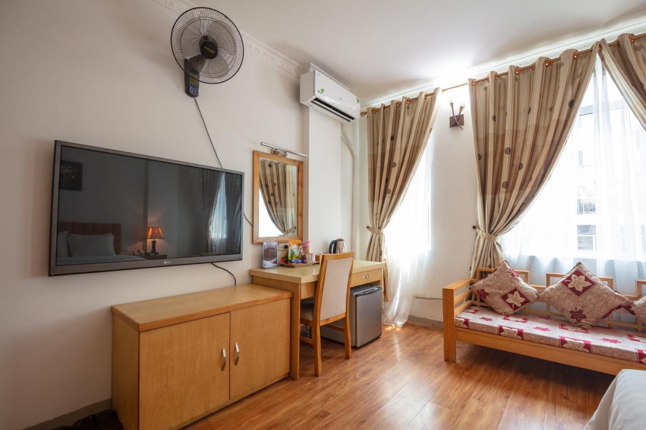 Blau Hotel Hanoi Bagian luar foto